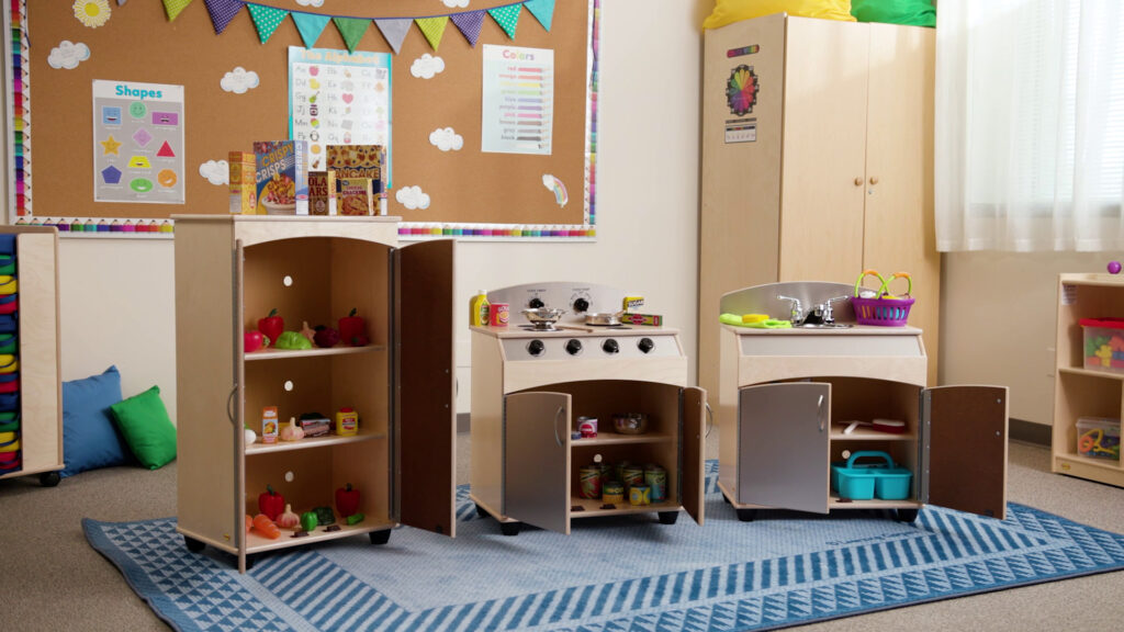 children's play kitchen set